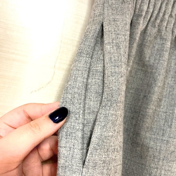 J Crew Gray Paper Bag Elastic Waistband Wool Mini Skirt, Pockets, Sz 4 - Picture 3 of 5